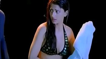 sruthi hasan hot boobs